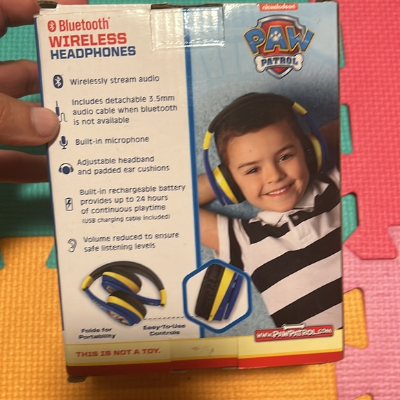 Paw patrol wireless headphones - Picture 9 of 12